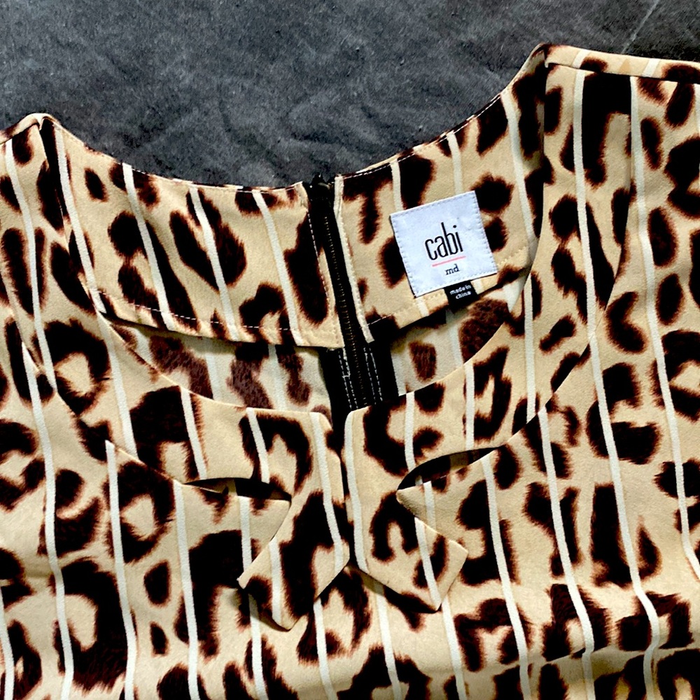 Cabi animal print sleeveless top - Picture 2 of 10
